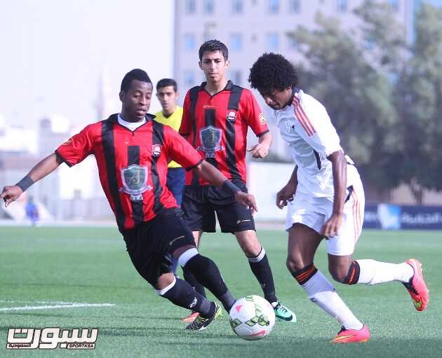 بالصور | أولمبي الشباب يفوز على الرائد ويتمسك بالصدارة