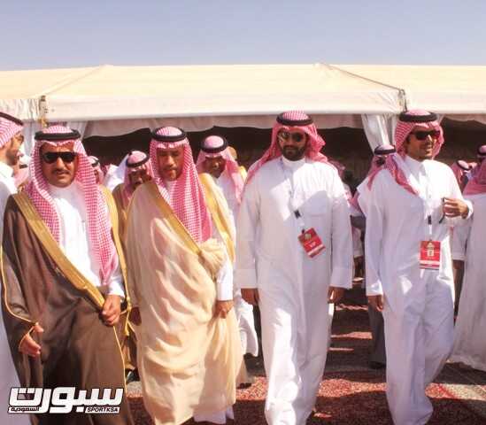 رئيس اتحاد السيارات يشرف حفل أهالي بقعاء