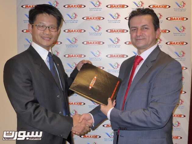 Jeffrey Lai (Maxxis International Middle East and Africa Regional Manager) and Adnan Merheb (WSG)