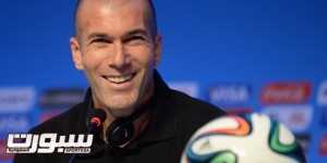 (FILES) A picture taken on December 5, 2013, shows French footbal star Zinedine Zidane during a press conference on the eve of the Brazil 2014 FIFA Football World Cup final draw, in Costa do Sauipe. Zidane is poised to become head coach of French Ligue 1 football team Bordeaux, according to reports in the French media on May 6, 2014.  AFP PHOTO / VANDERLEI ALMEIDA