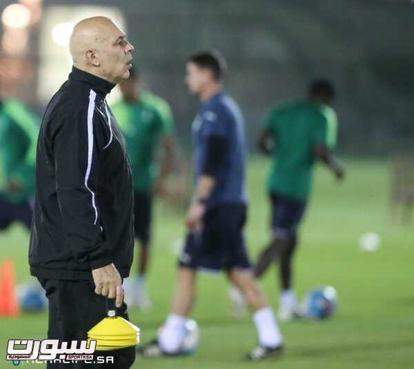CgQy5KOW8AA-J7V
