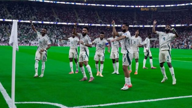 منتخب السعودية يستبعد متعب الحربي ويضم ثنائي جديد