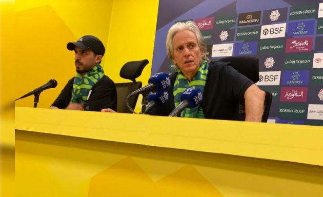 جيسوس يطلب استمرار لاعبه في النصر