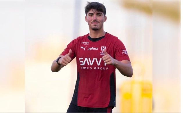 مدرب يوسف أكتشيشيك يتحدث عن موقف اللاعب