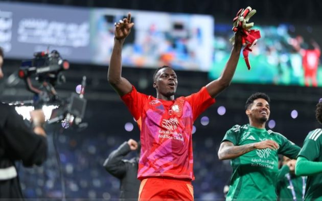 الأهلي يتفق على تمديد عقد ميندي