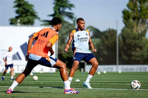 مبابي يصل إلى رقم كريستيانو رونالدو