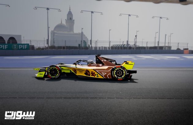 بعدسة خالد السفياني.. فيرلاين: طبقنا الاستراتيجية جيداً ونجحنا.. وإيفانز: صعوبة السباق فاقت التوقعات