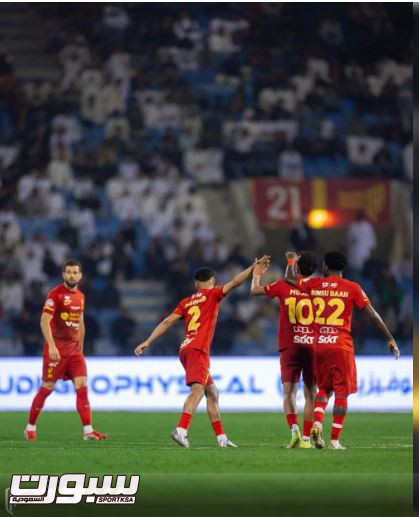 القادسية يحول تأخره للفوز على الأهلي