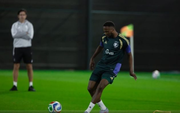 “الأخضر” يُنهي تحضيراته لموقعة مصر بجدة.. رينارد يستعين بـ “الصحفي ومسعود” وإصابة تُبعد الحربي