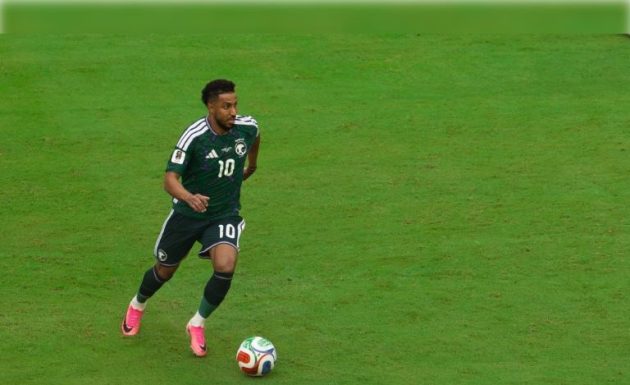 سالم الدوسري على أعتاب التاريخ.. فرصة الانفراد بصدارة الهدافين العرب في المونديال