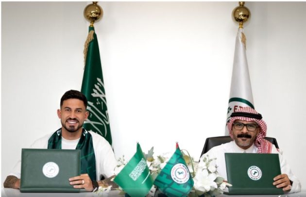 صفقات الصيف تتواصل.. بيدرو هنريكي رسمياً في صفوف الاتفاق