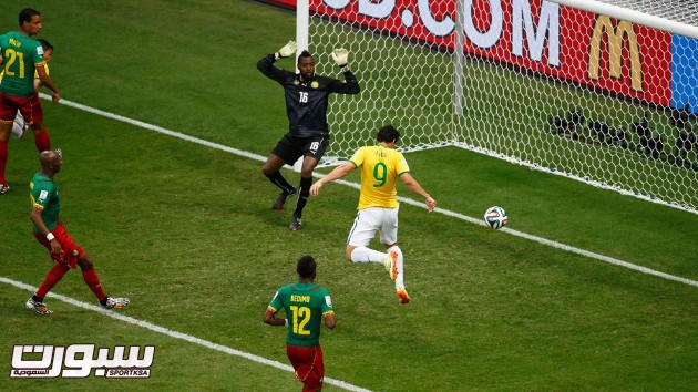 البرازيل الكاميرون 16