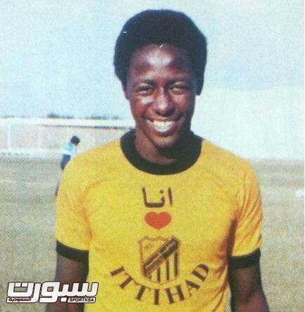 لاعب دولي سابق "ارشيف منصور الدوس"