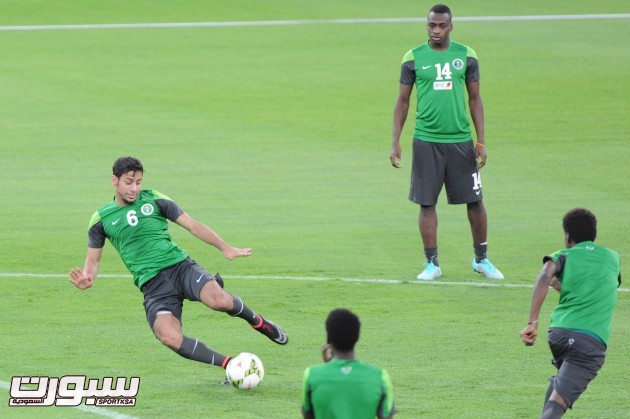 تدريبات المنتخب ‫(1)‬ ‫‬