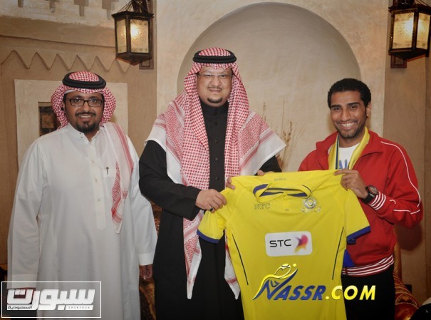 حسن الراهب أثناء تقديمه بقميص النصر "موقع النادي الرسمي"