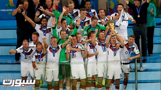 فرحة المانيا بكأس العالم 2014 - 15